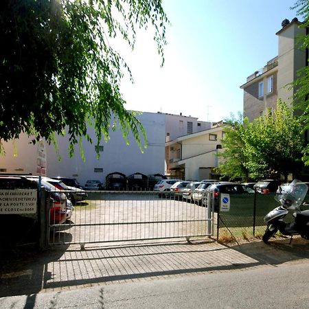 Hotel Corallo Garnì Cattolica Esterno foto