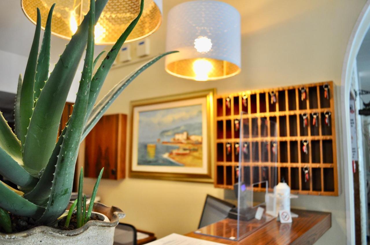 Hotel Corallo Garnì Cattolica Esterno foto