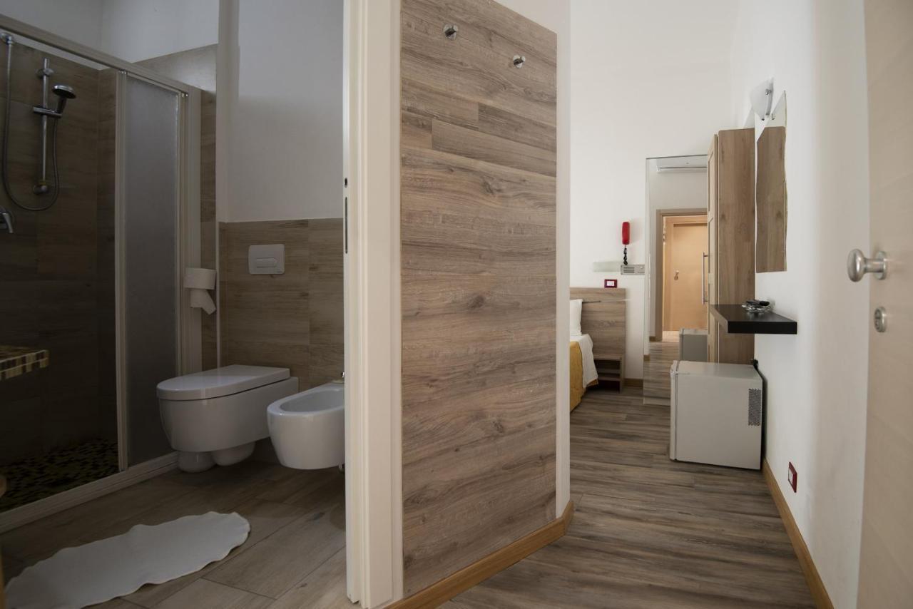 Hotel Corallo Garnì Cattolica Esterno foto