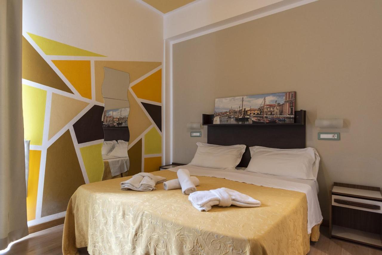 Hotel Corallo Garnì Cattolica Esterno foto