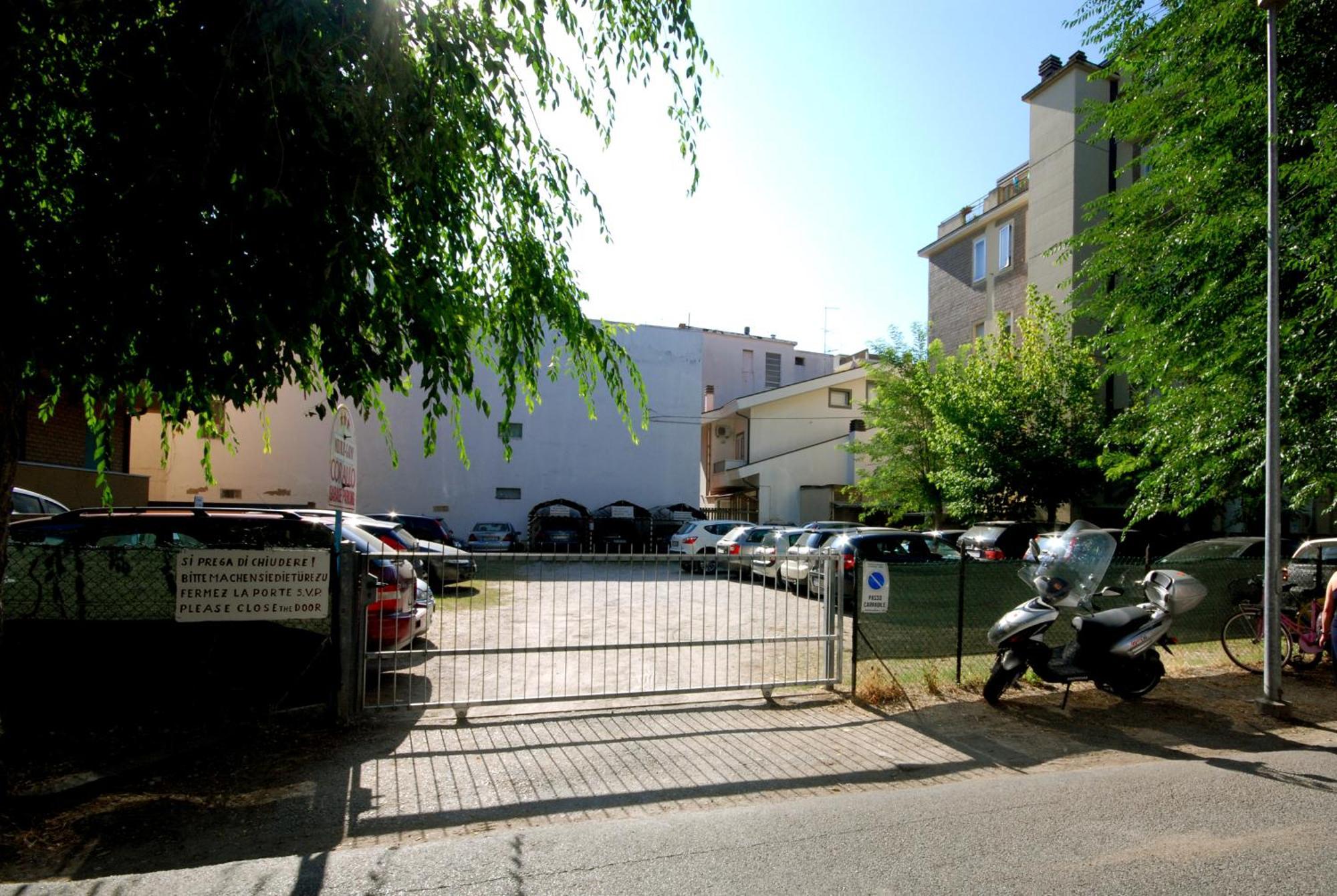 Hotel Corallo Garnì Cattolica Esterno foto