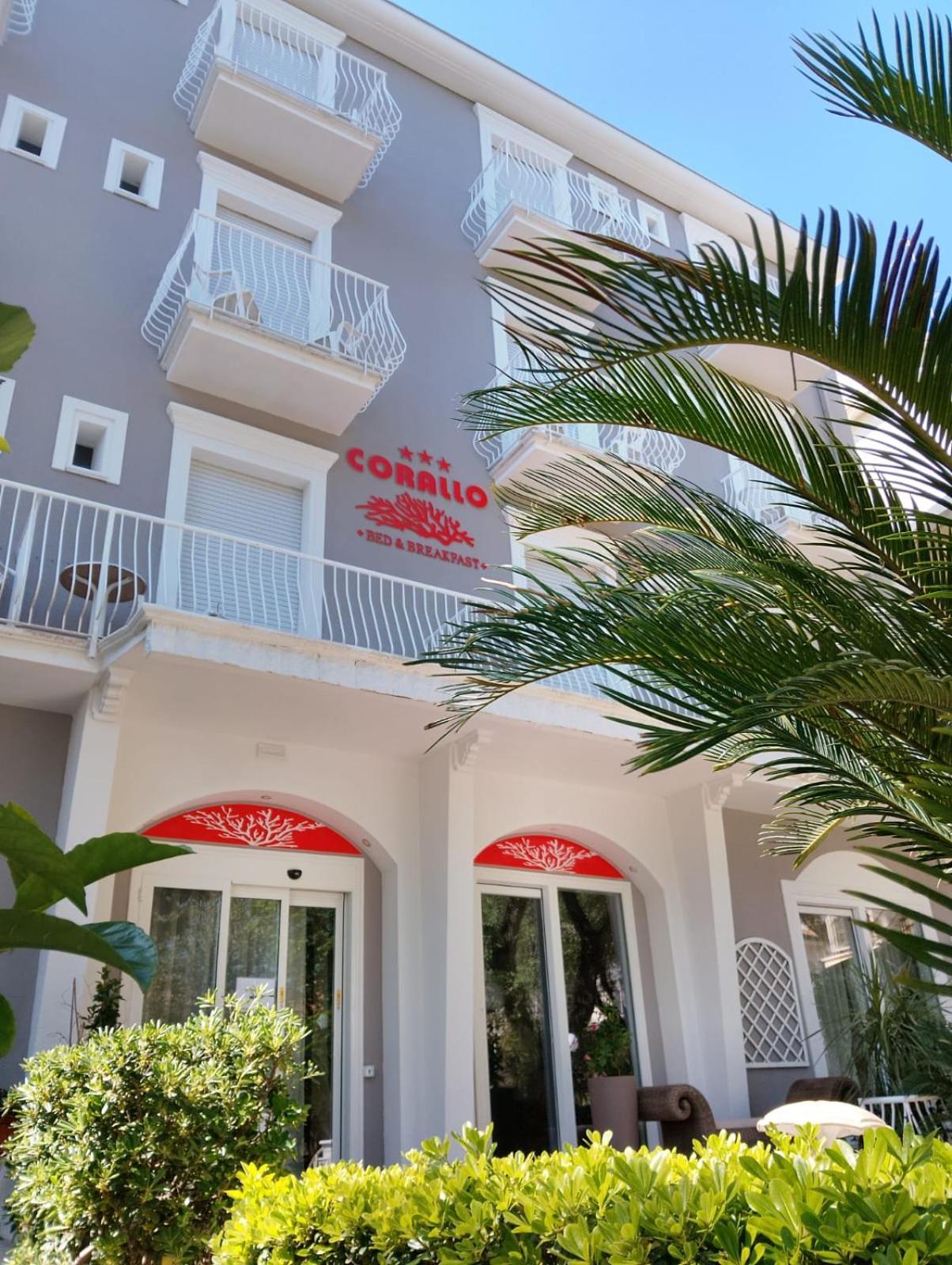 Hotel Corallo Garnì Cattolica Esterno foto